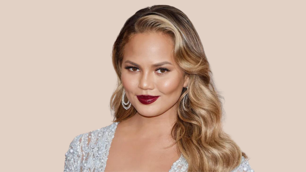 Πώς γίνεται η κολονοσκόπηση που έκανε η Chrissy Teigen | Γιατί είναι σημαντική, τι λέει ο ειδικός