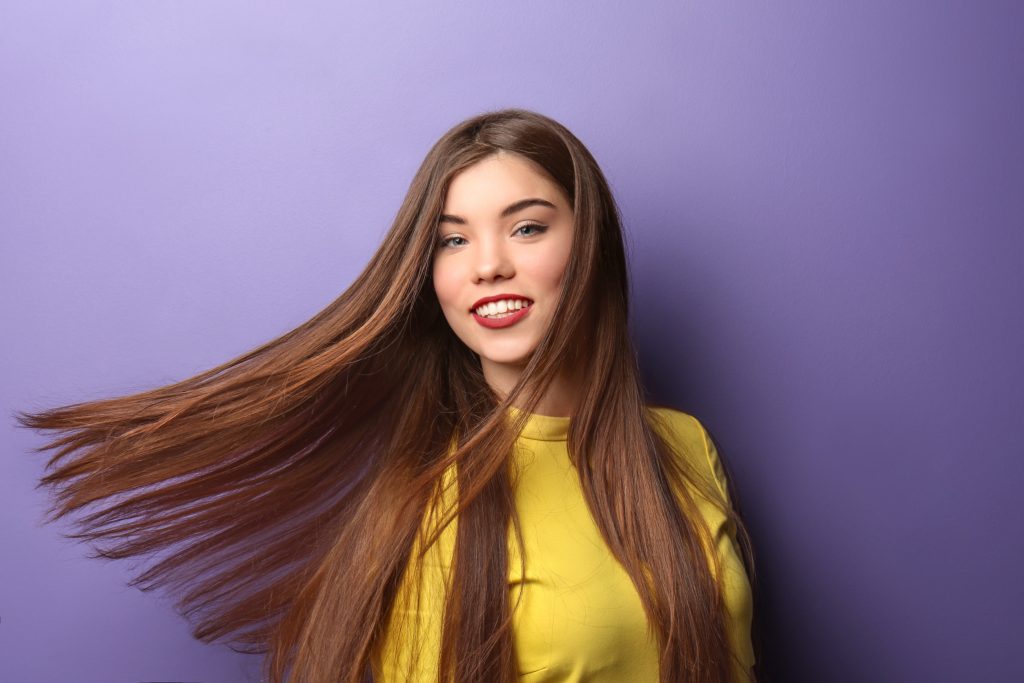 Το ρυζόνερο είναι το μυστικό για λαμπερά και υγιή μαλλιά, σύμφωνα με το Κλίβελαντ – Πώς θα το φτιάξετε