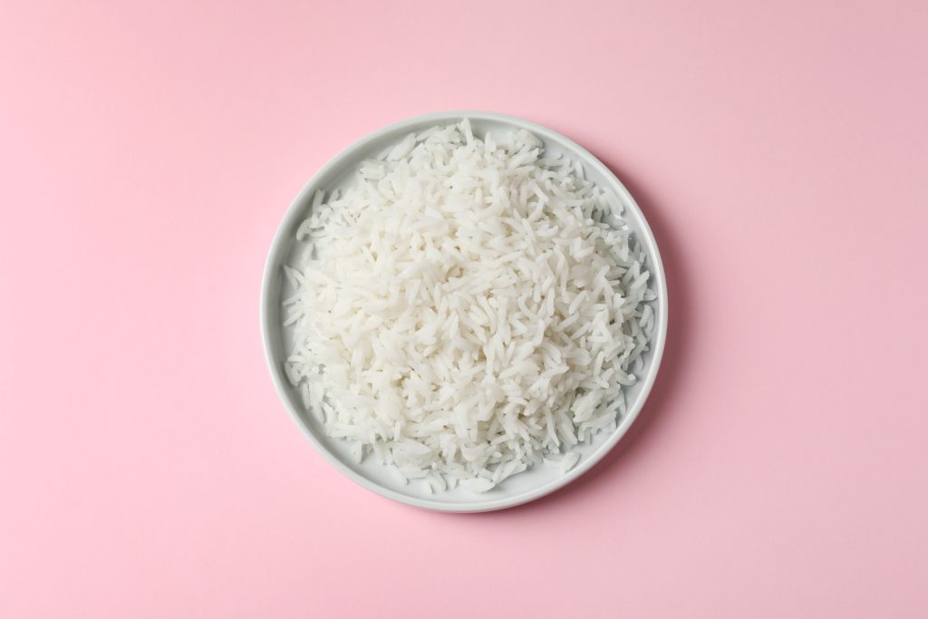 Πόσο καιρό διατηρείται το ρύζι στο ψυγείο μετά το μαγείρεμά του;