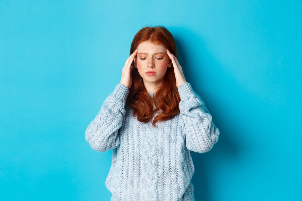 Πονοκέφαλος που δεν περνάει με παυσίπονα: Ποιες μπορεί να είναι οι αιτίες και πώς να τον αντιμετωπίσετε