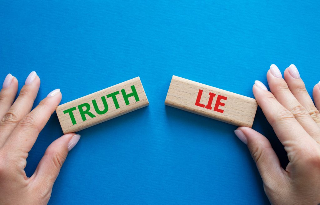 Πώς θα καταλάβετε αν κάποιος σας λέει ψέματα – Τι αποκαλύπτει πρώην μυστική πράκτορας