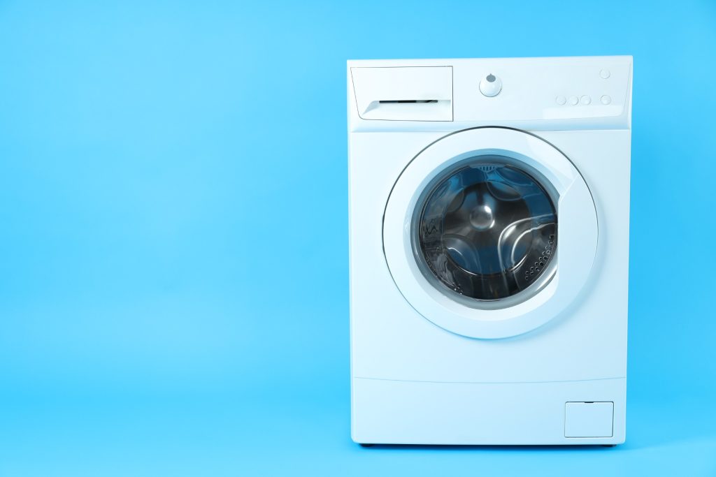 Πλυντήριο ρούχων: Πώς θα εξαφανίσετε την άσχημη μυρωδιά και τη μούχλα