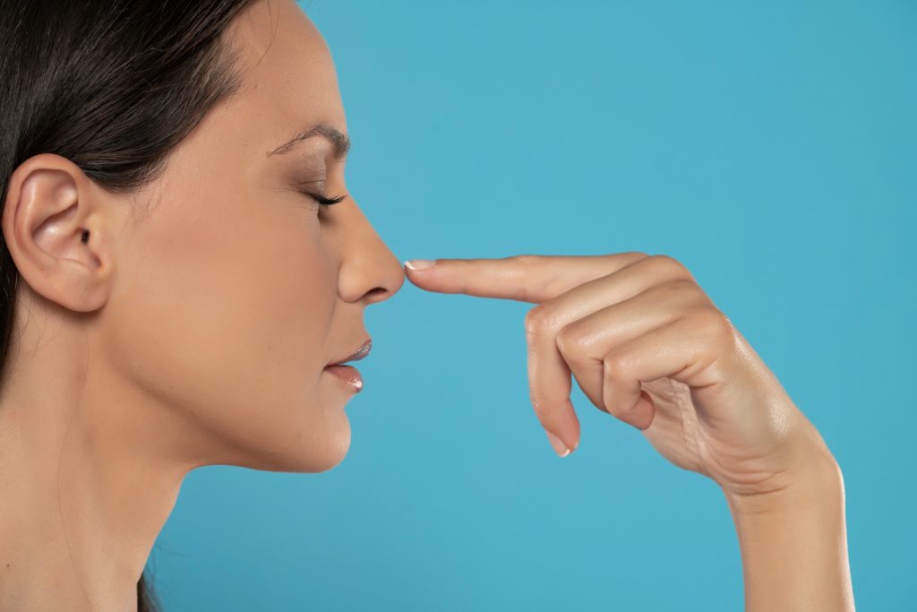 Το ασυνήθιστο σύμπτωμα στη μύτη που θα μπορούσε να οδηγήσει σε τύφλωση