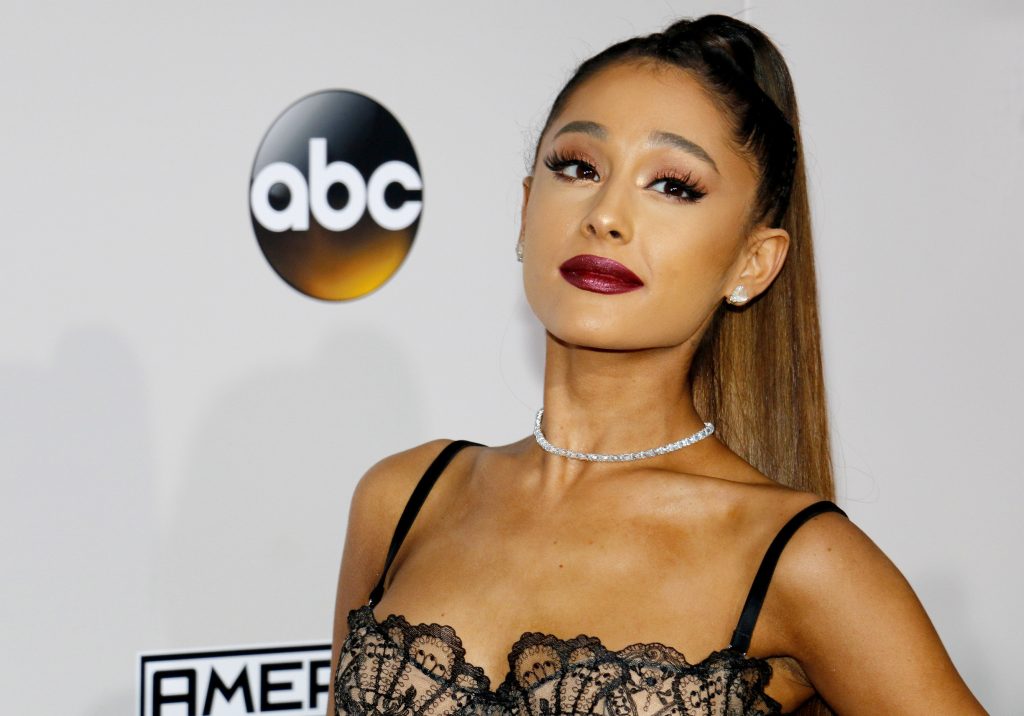 Ariana Grande: Ανησυχία για την υγεία της μετά από δημόσια εμφάνιση – Τι απαντά στις φήμες για υποσιτισμό