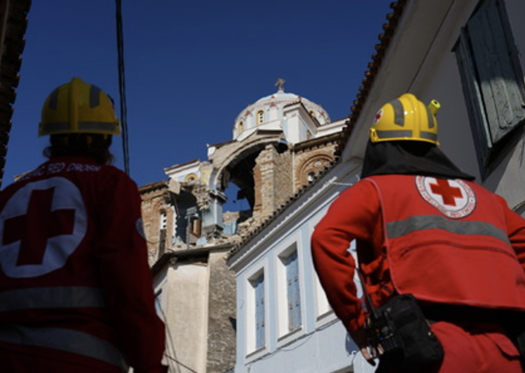 Ελληνικός Ερυθρός Σταυρός: Οδηγίες προστασίας των πολιτών κατά τη διάρκεια σεισμού